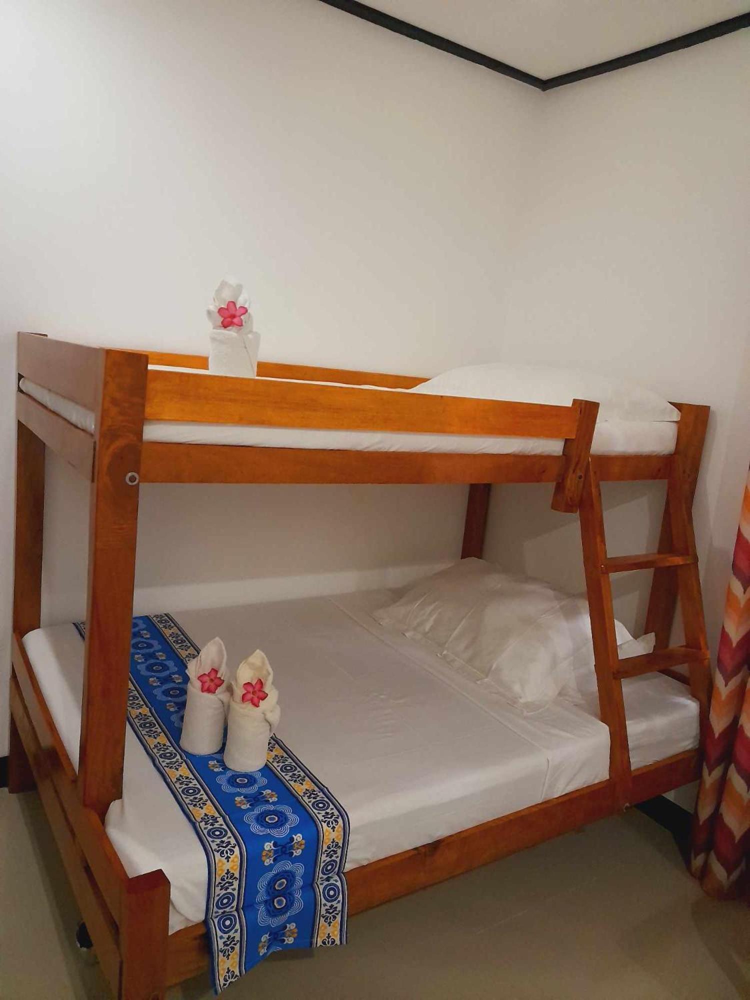 El Taraw Bed & Breakfast Puerto Princesa Екстериор снимка